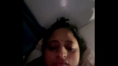 Sujatha Simhadri Official Tango Model Deep Cleavage Showing In Bus