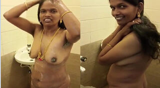 Desi Aunty Fully Nude Bathing Video